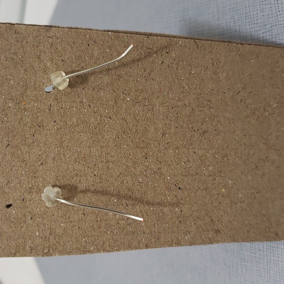 New Beautiful Handmade Bumpy Square Lampwork Glass Earrings Indianapolis Colts - Picture 4 of 5